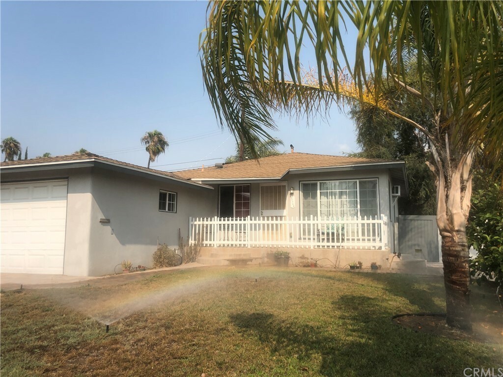 Property Photo:  21156 Dalton Avenue  CA 90501 