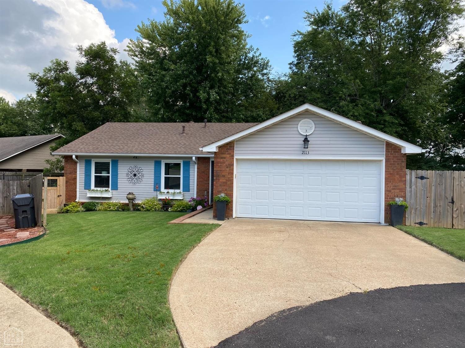 Property Photo:  2113 Club Cv  AR 72401 