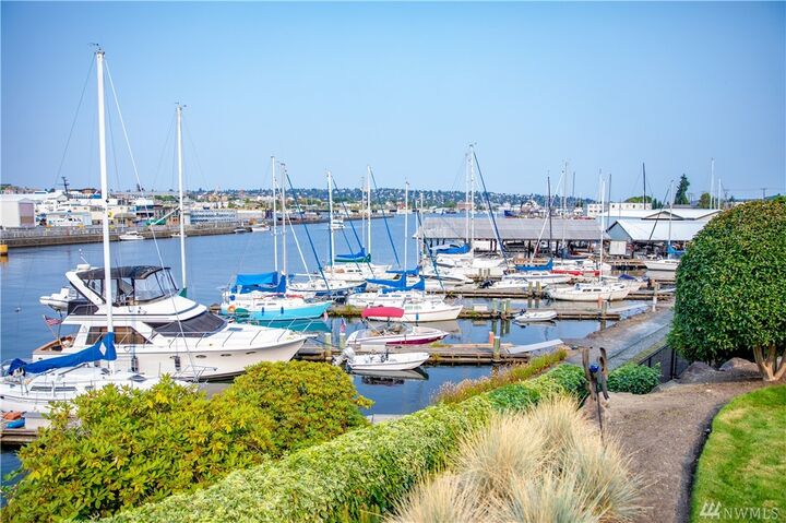 Property Photo: 3100 W Commodore Wy 202 WA 98199