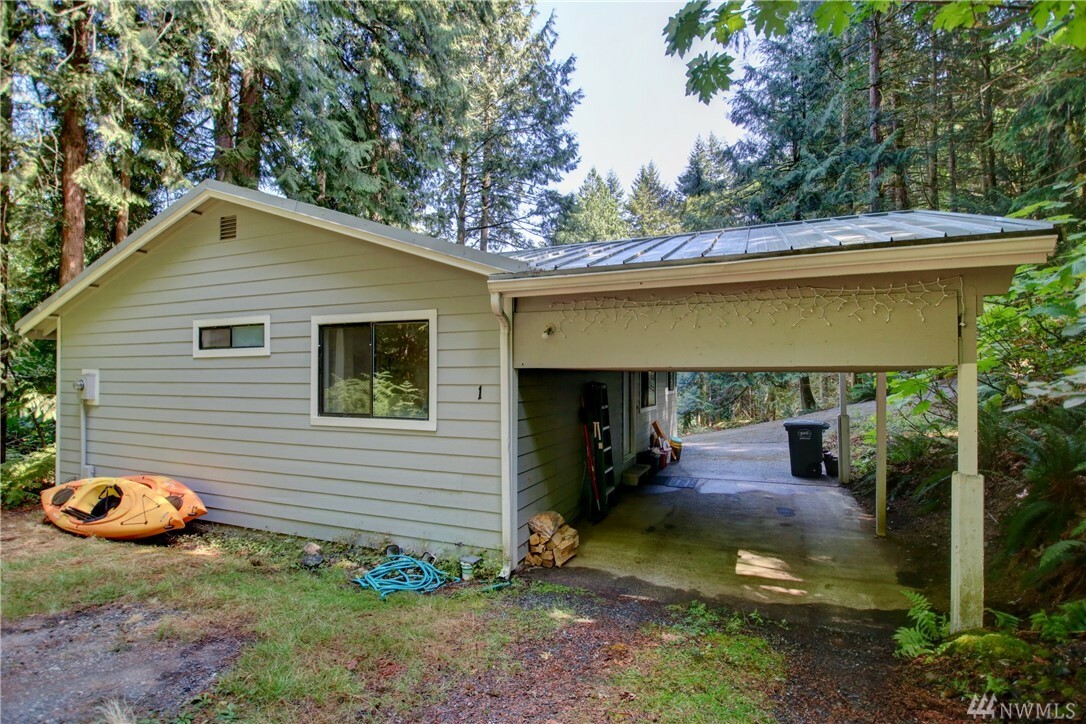 Property Photo: 1 Rocky Ridge Dr WA 98229
