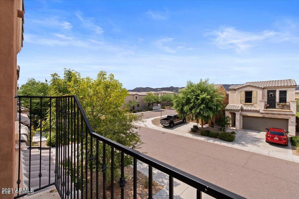 Property Photo: 1613 W Lacewood Place AZ 85045