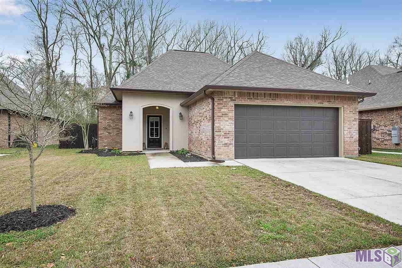Property Photo: 12190 Grand Wood Ave LA 70737