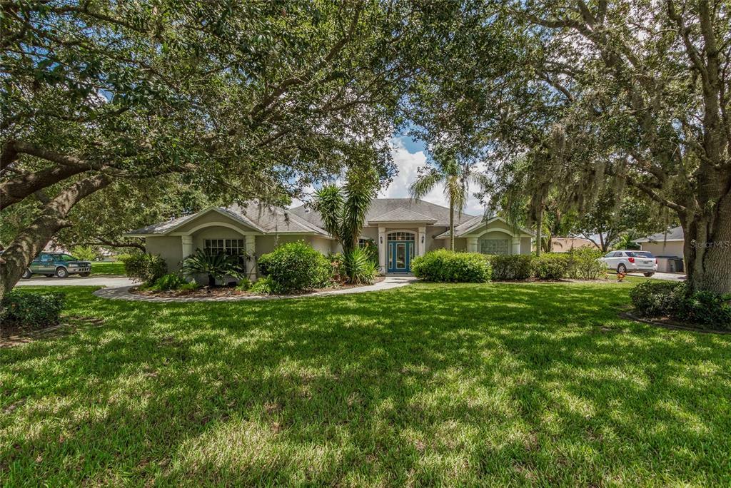 Property Photo:  12636 Lake Ridge Circle  FL 34711 