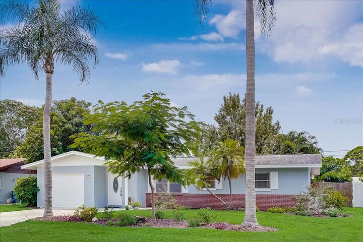 Property Photo:  3105 22 Avenue W  FL 34205 