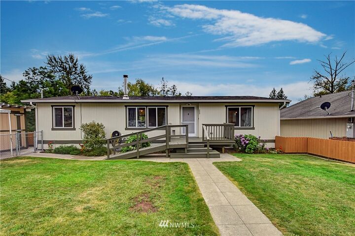 200 W Grand Street  Granite Falls WA 98252 photo