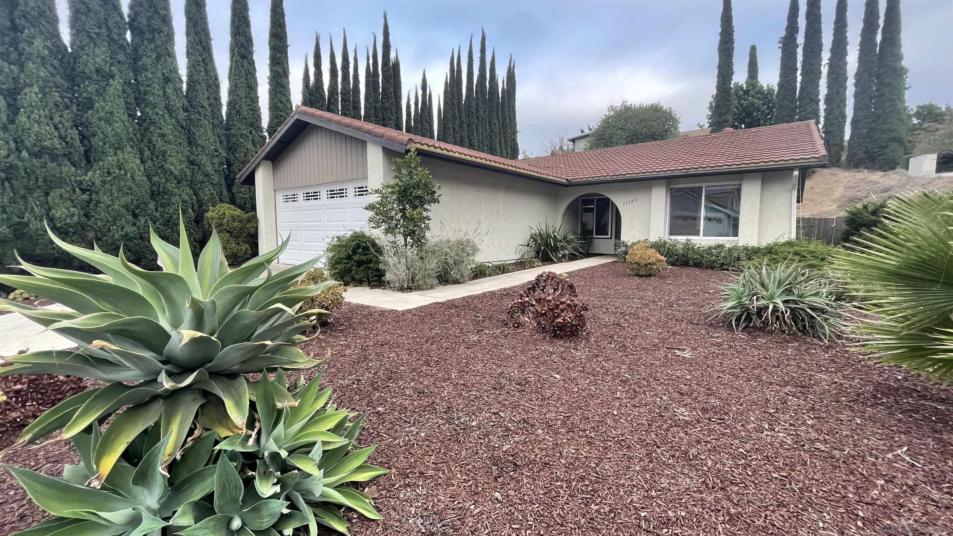 Property Photo: 11303 Capilla Rd CA 92127