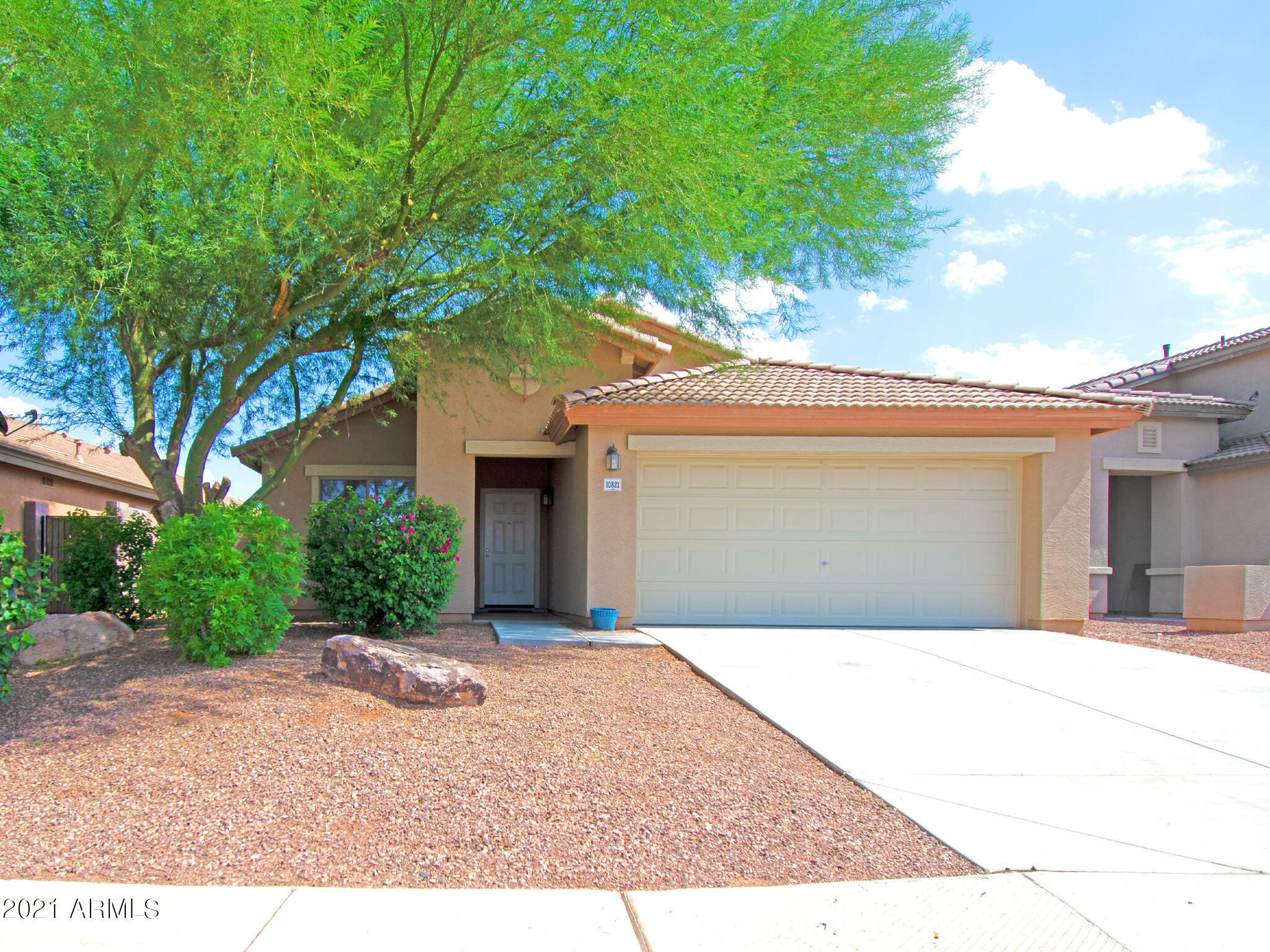 Property Photo:  10821 W Elm Lane  AZ 85323 