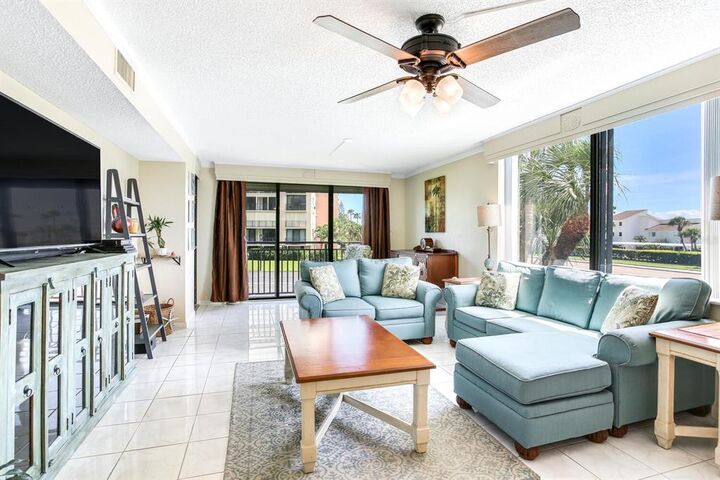 Property Photo:  1430 Gulf Boulevard 103  FL 33767 