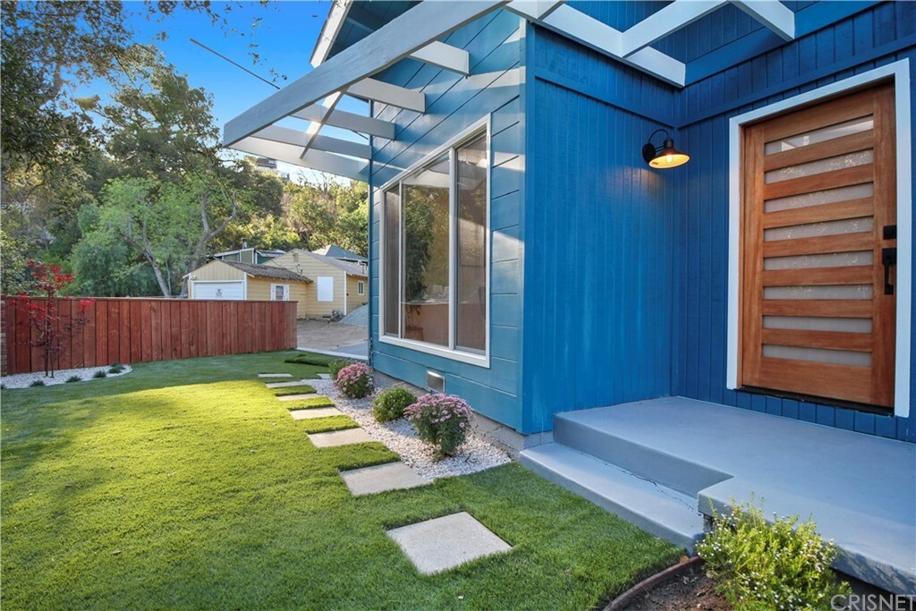 Property Photo:  4325 Canoga Avenue  CA 91364 