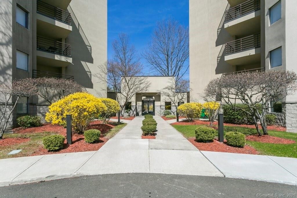 Property Photo:  1204 Whitney Avenue 515  CT 06517 