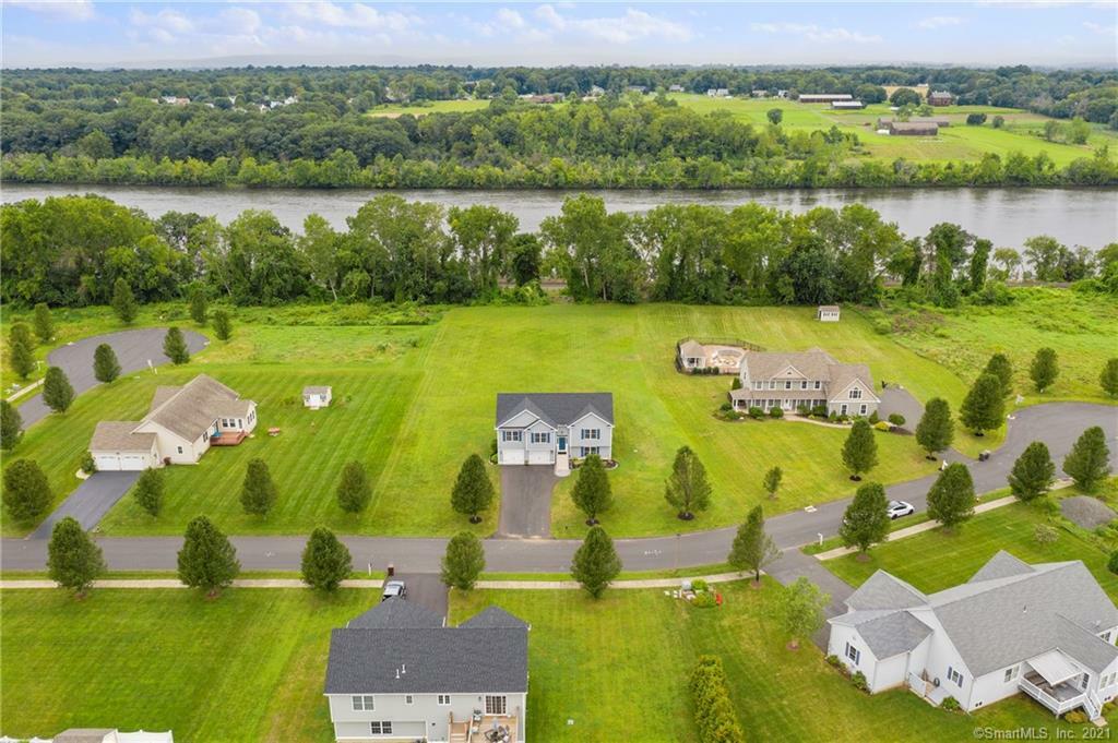 Property Photo: 6 Rivercliff Lane CT 06082