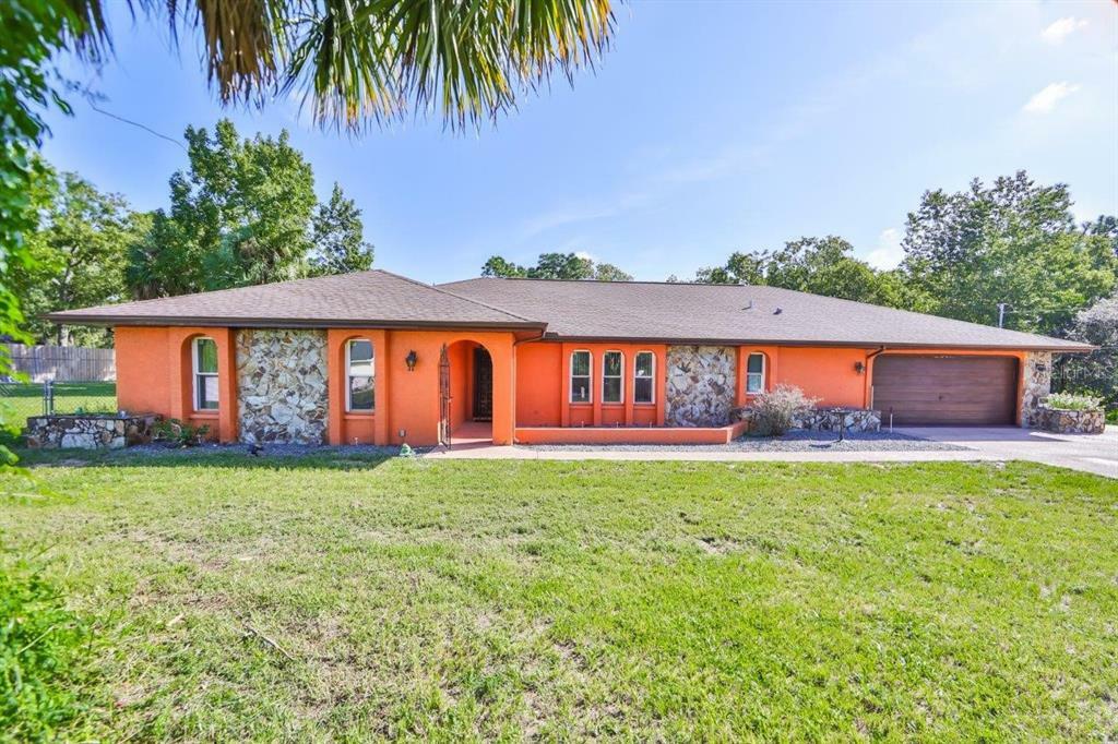 Property Photo:  1490 Glenridge Drive  FL 34609 