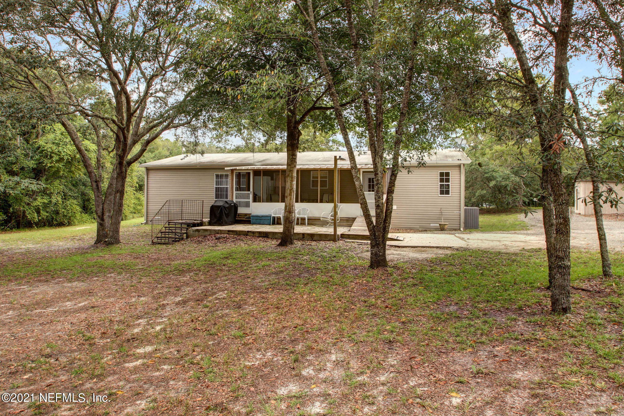 133 Sand Lake Drive  Pomona Park FL 32809 photo