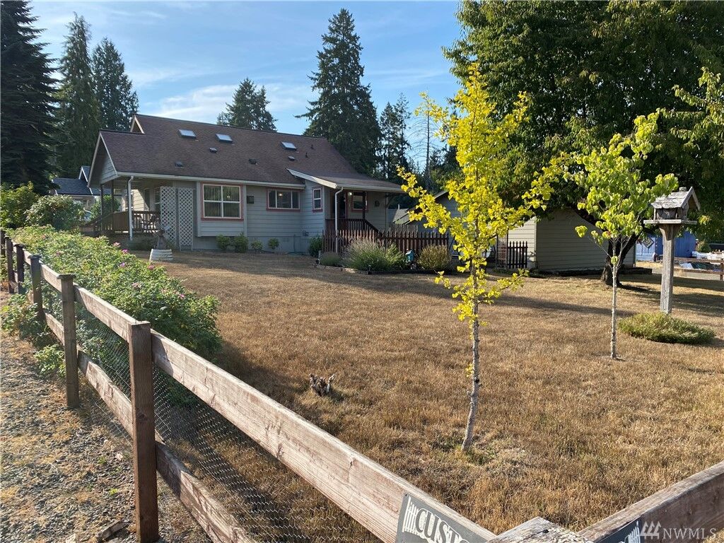 Property Photo: 1222 Olympic Ave WA 98584