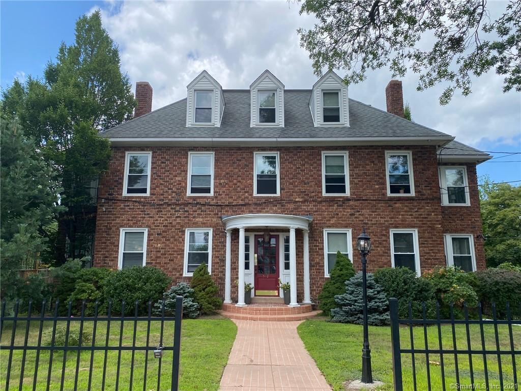 Property Photo: 512 Townsend Avenue 2L CT 06512