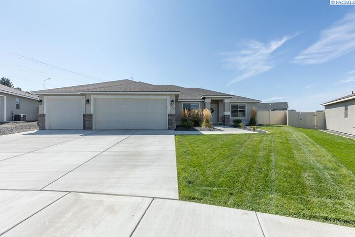 3448 S Lincoln Place  Kennewick WA 99338 photo