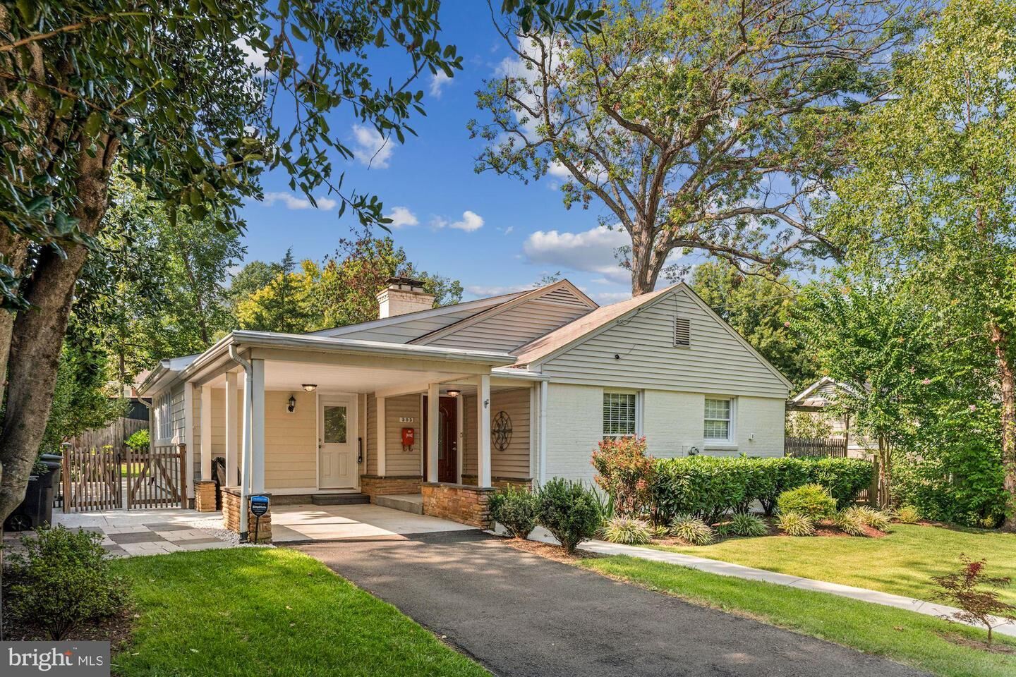 Property Photo:  505 Monticello Boulevard  VA 22305 