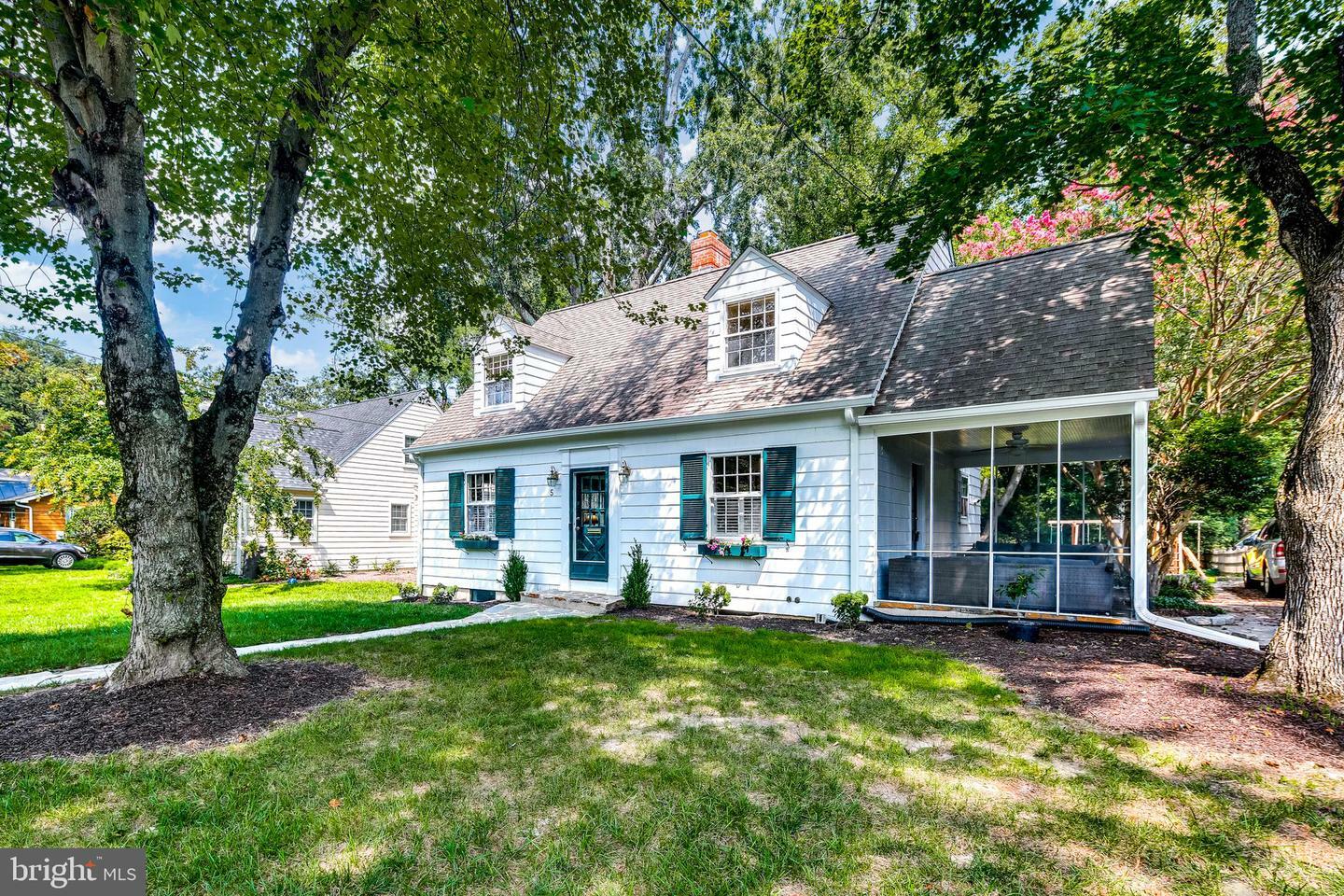 Property Photo:  5 Sullivan Drive  MD 21146 