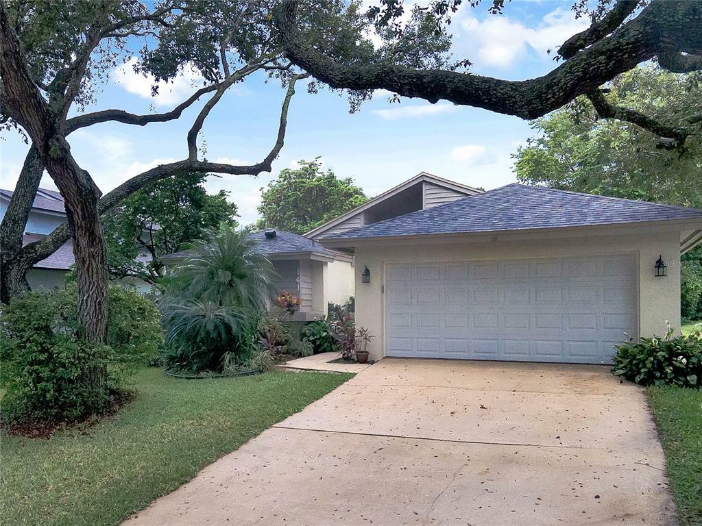 Property Photo: 141 W York Court FL 32779