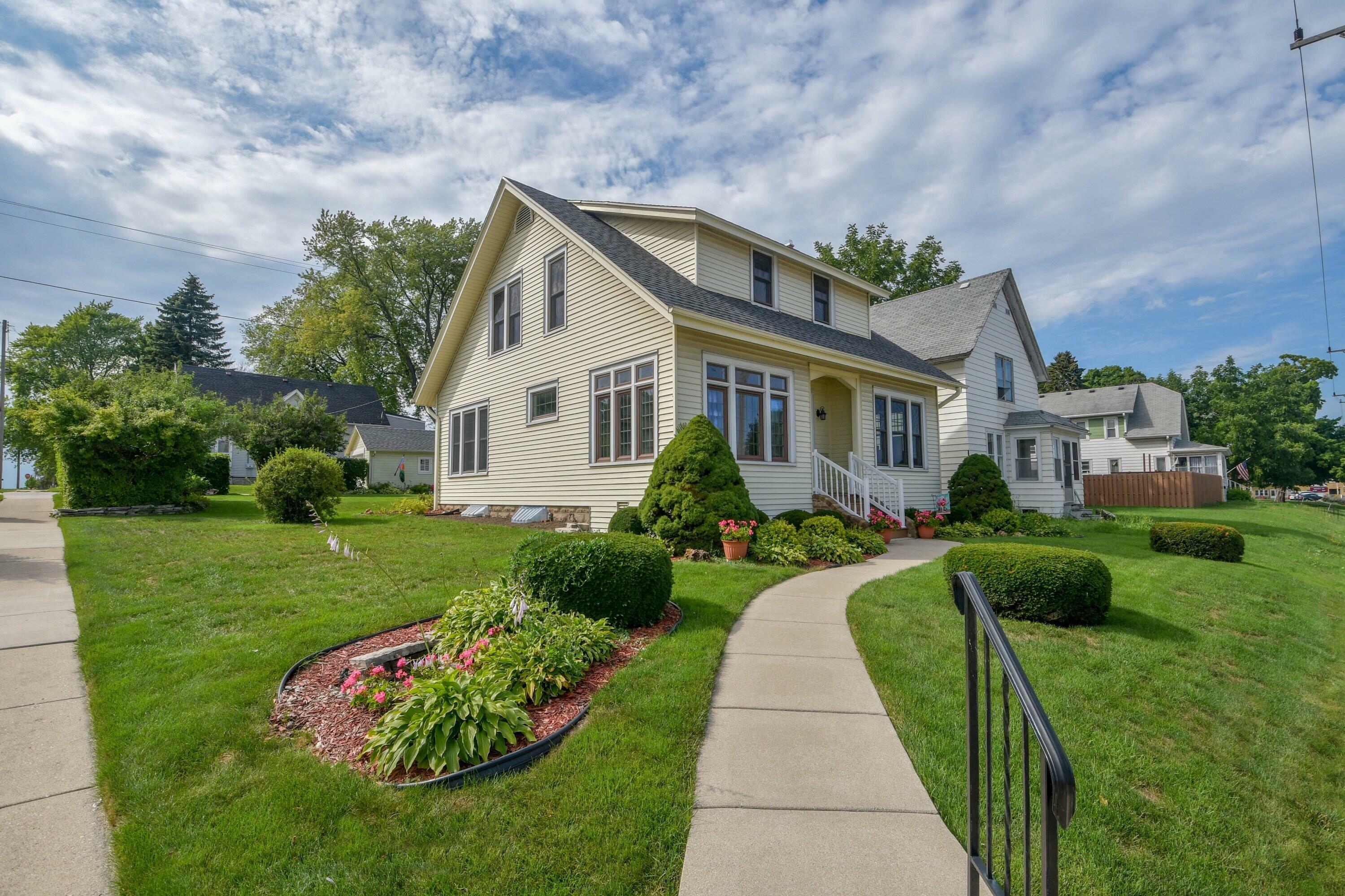 Property Photo: 2434 S Chicago Ave WI 53172