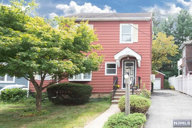 Property Photo:  102 Magnolia Avenue  NJ 07626 