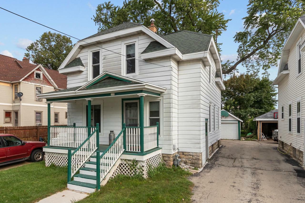 Property Photo:  108 Fulton Avenue  WI 54901 