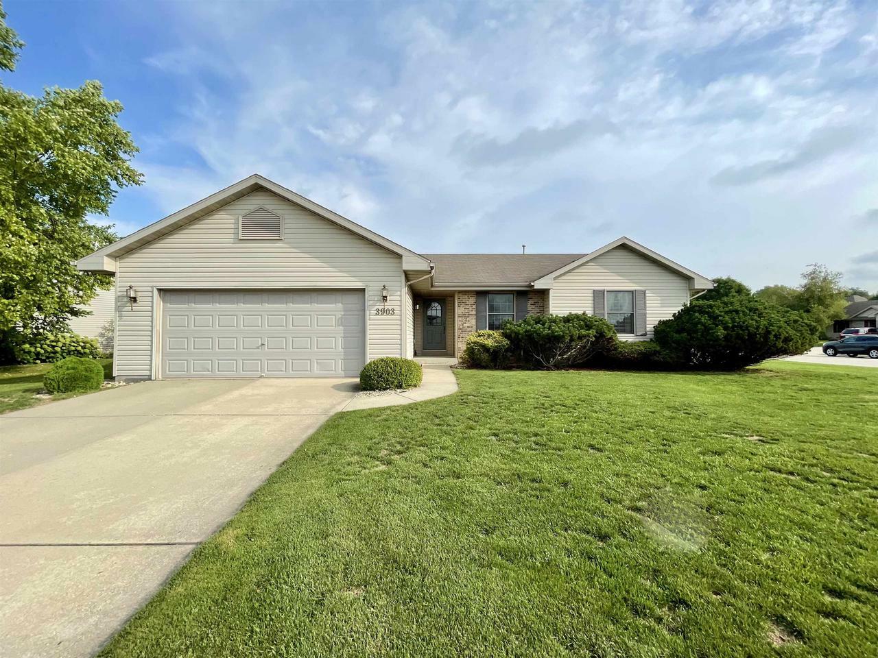 Property Photo:  3903 Sandhill Dr  WI 53546 