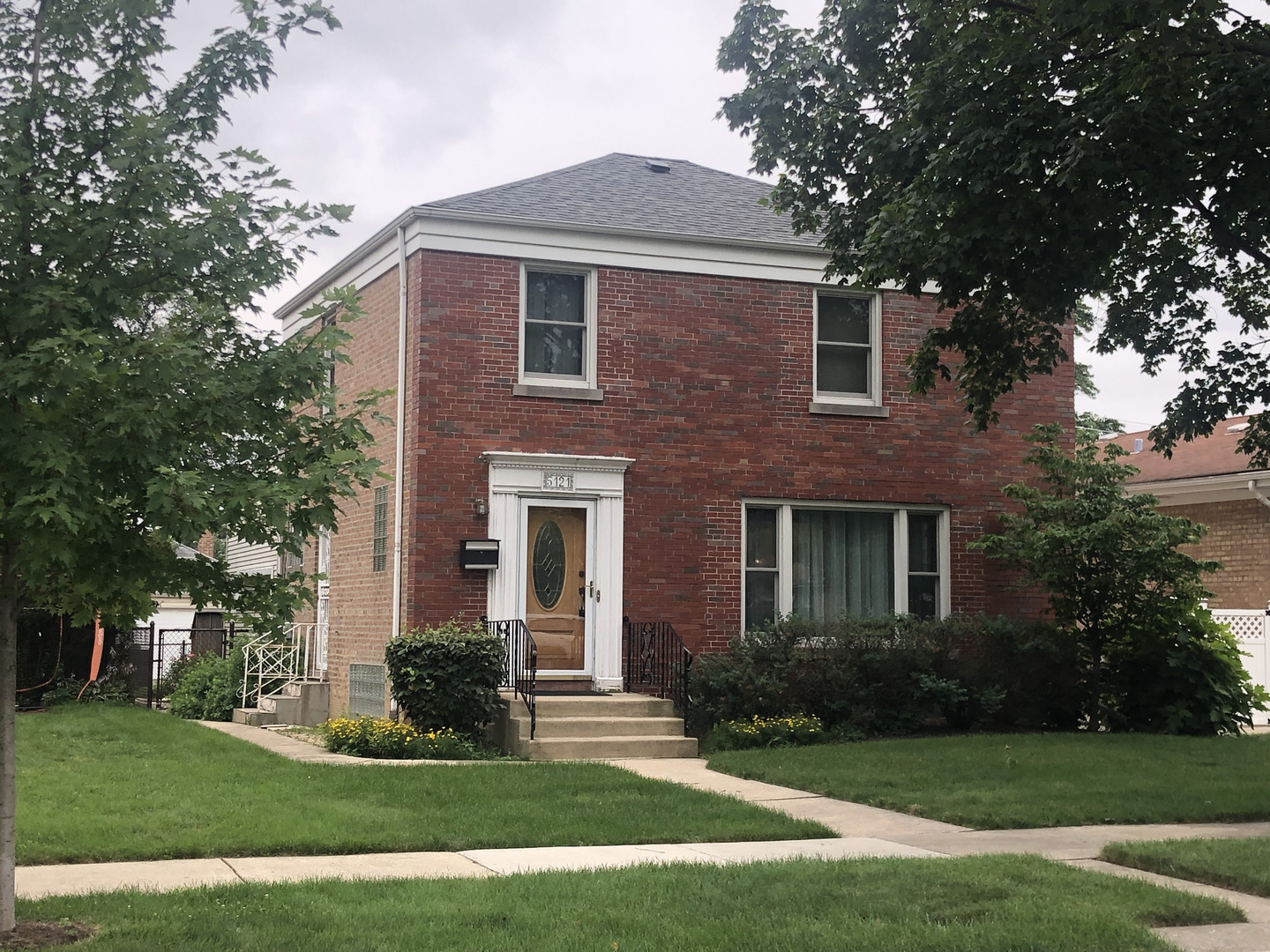 Property Photo:  5121 W Sherwin Avenue  IL 60077 