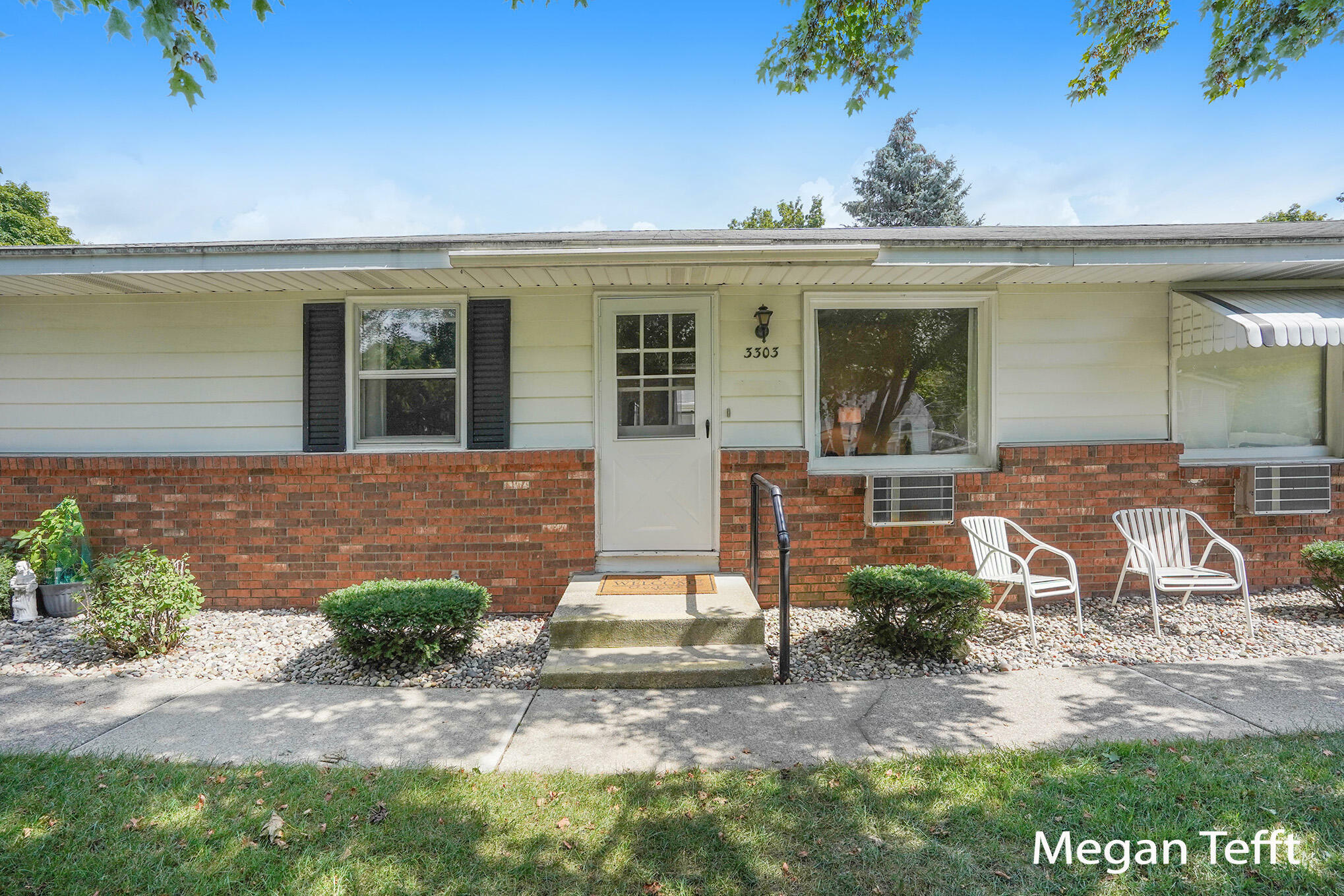 Property Photo:  3303 Division Avenue SW  MI 49418 