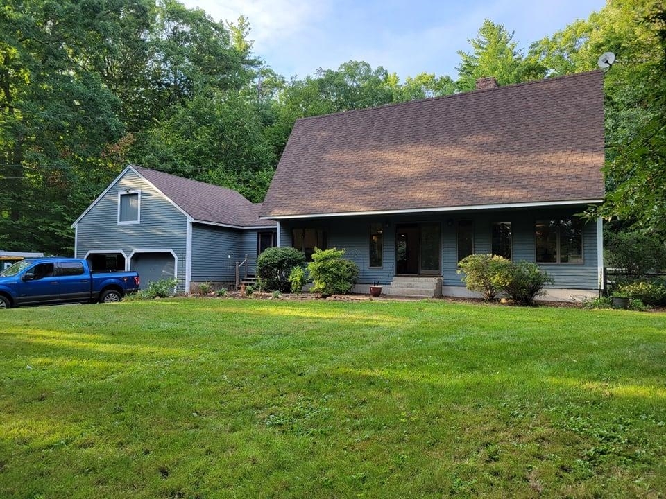 Property Photo:  10 Westgate Road  NH 03057 