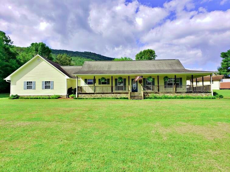 4370 Back Valley Road  Evensville TN 37332 photo