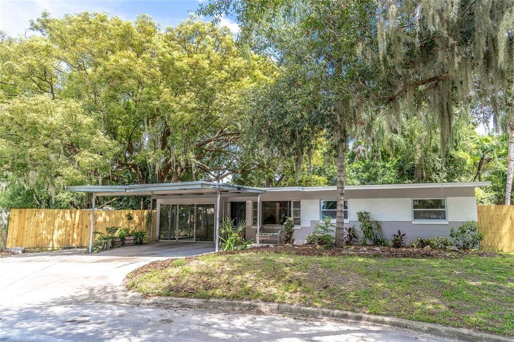 Property Photo:  1825 W Grant Street  FL 32805 
