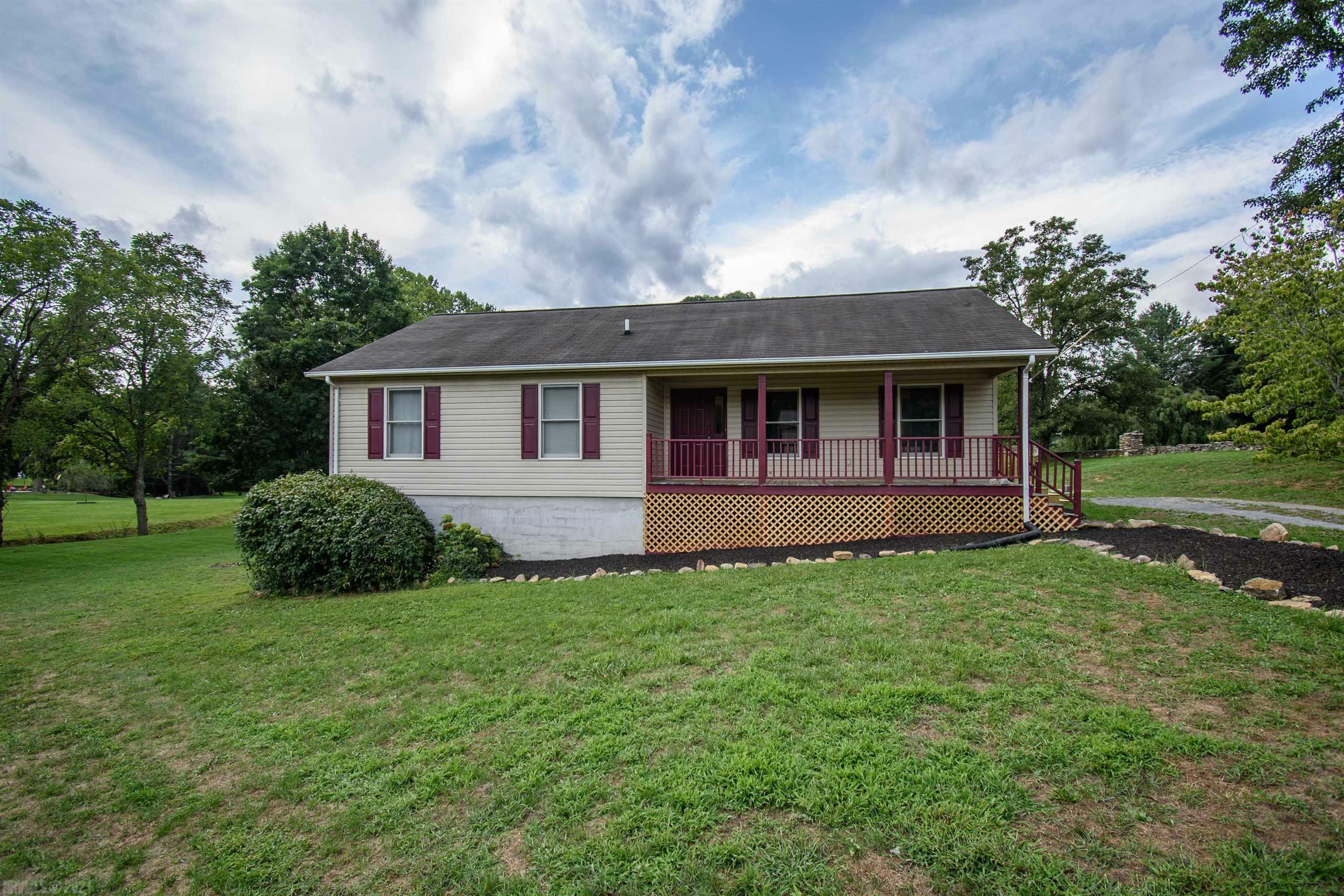 Property Photo:  109 Castle Rock Drive  VA 24136 