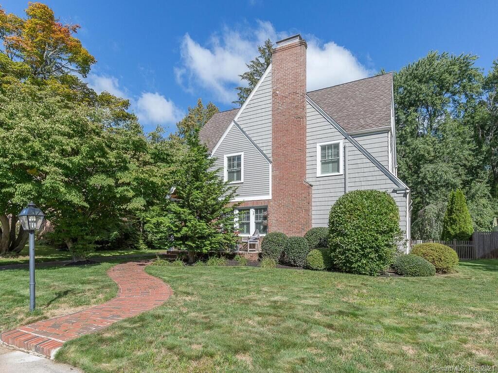 Property Photo:  16 Eastview Street  CT 06107 