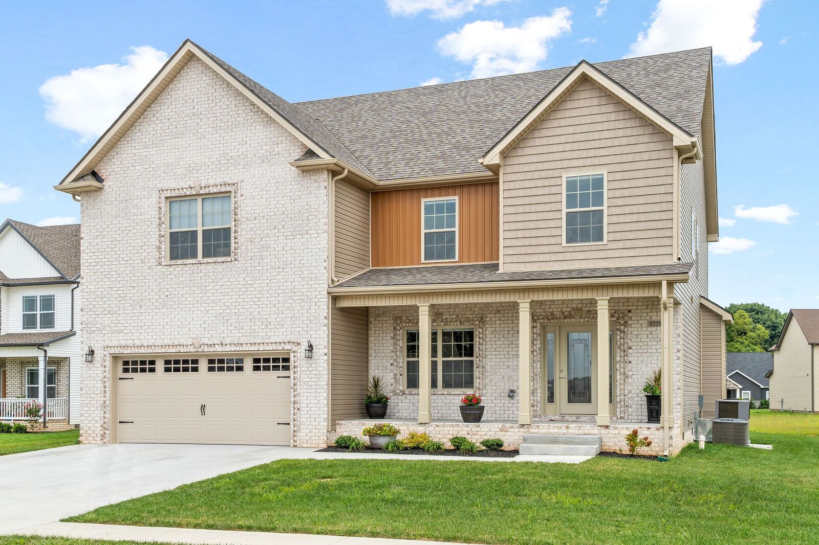 Property Photo: 1221 Forsythia Ct TN 37043