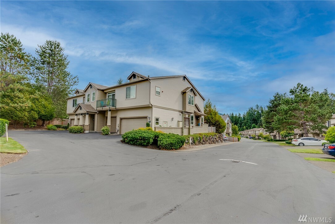 Property Photo: 4434 248th Lane SE 4434 WA 98029