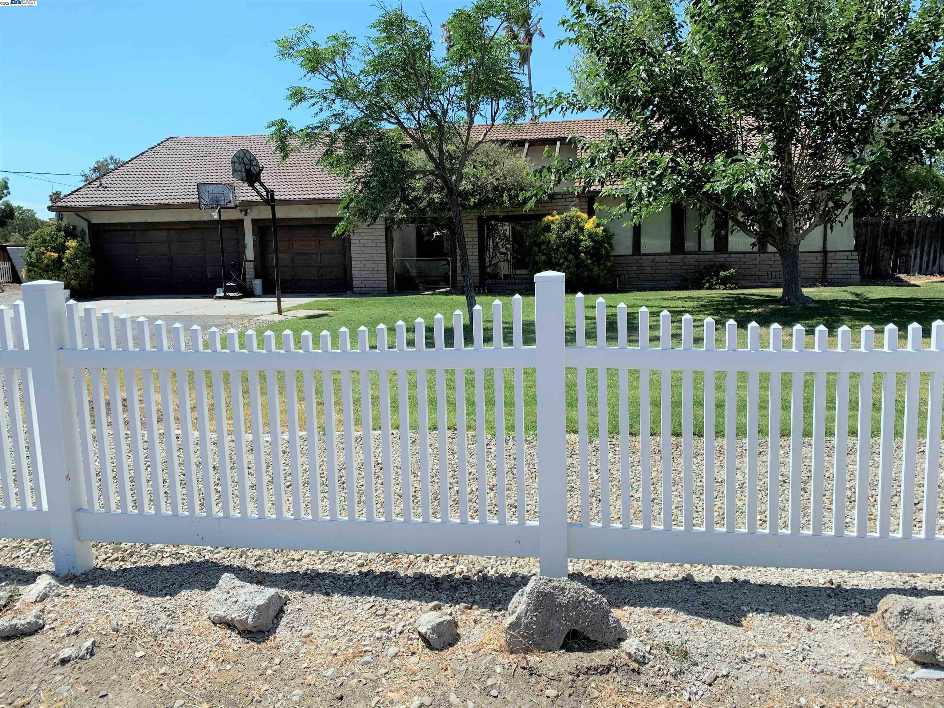 Property Photo:  16610 Von Sosten Rd  CA 95304 