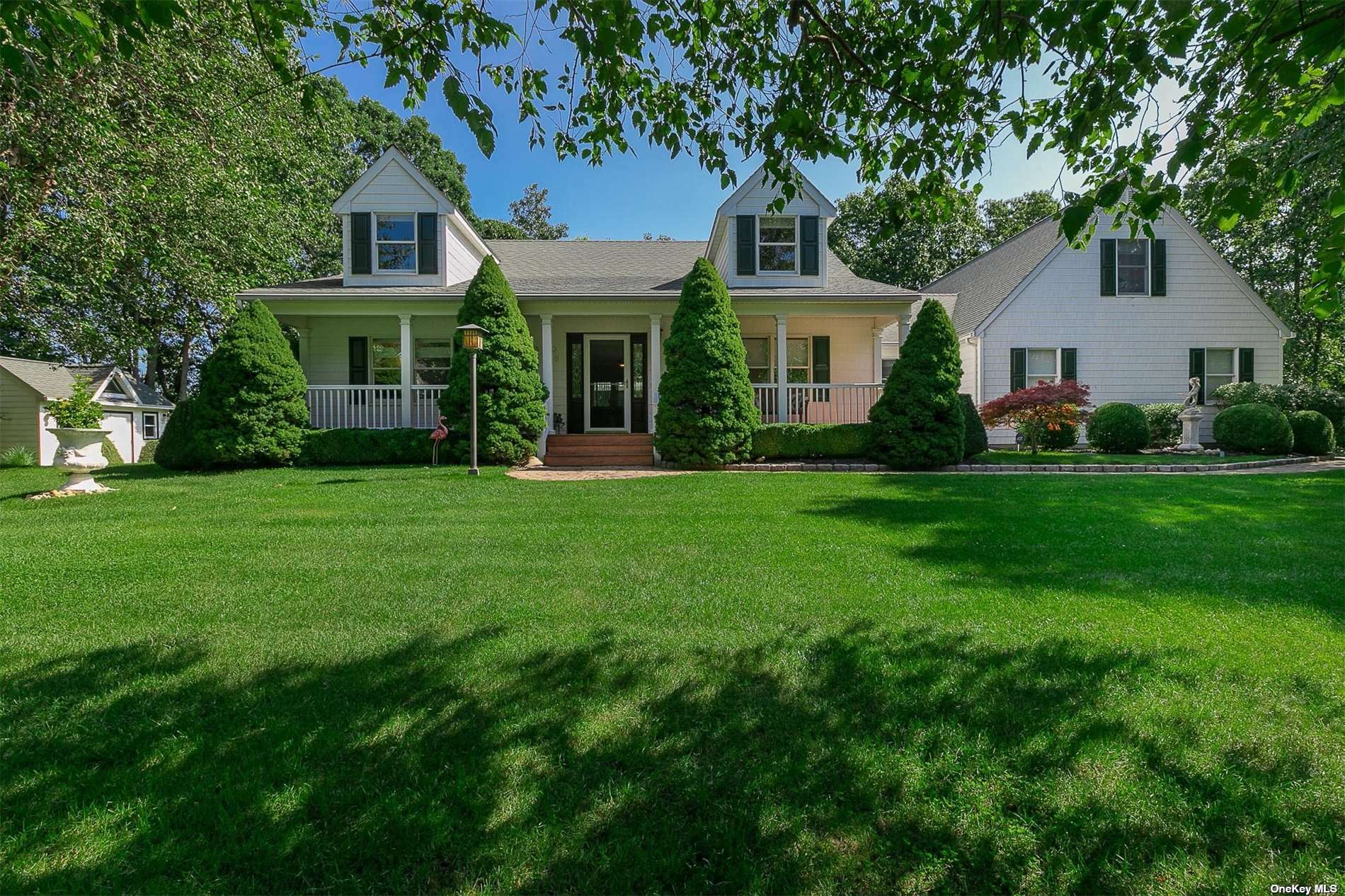 Property Photo:  108 N Woods Drive  NY 11792 