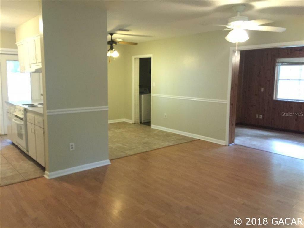 Property Photo:  1639 NE 19th Place  FL 32609 