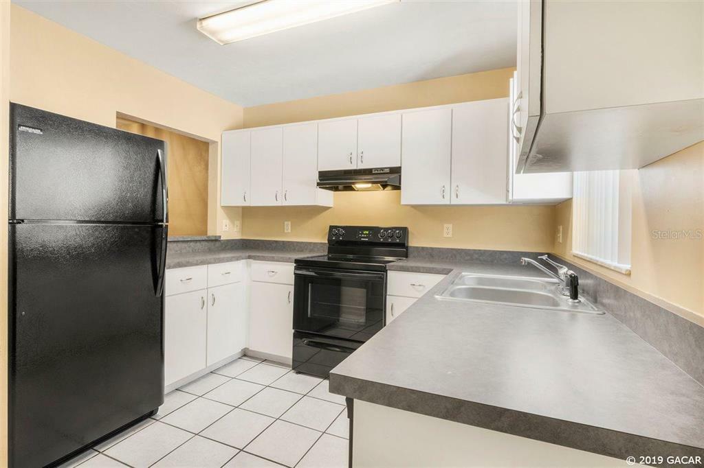 Property Photo:  4719 SW 69 Terrace  FL 32608 