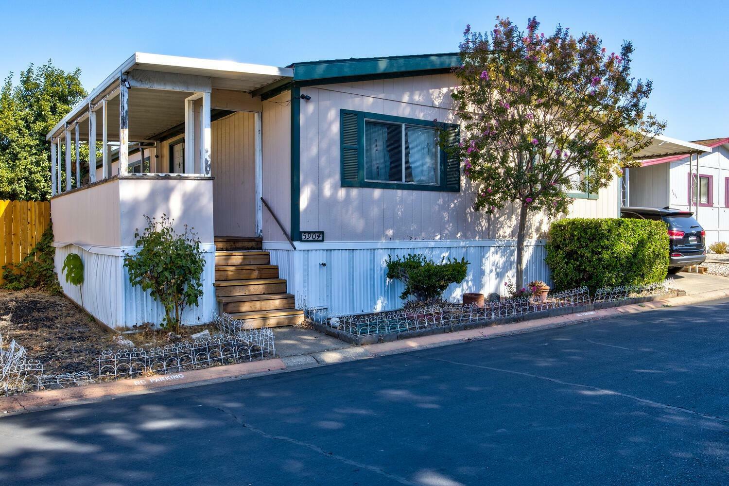 Property Photo:  5904 Park Cir  CA 95640 