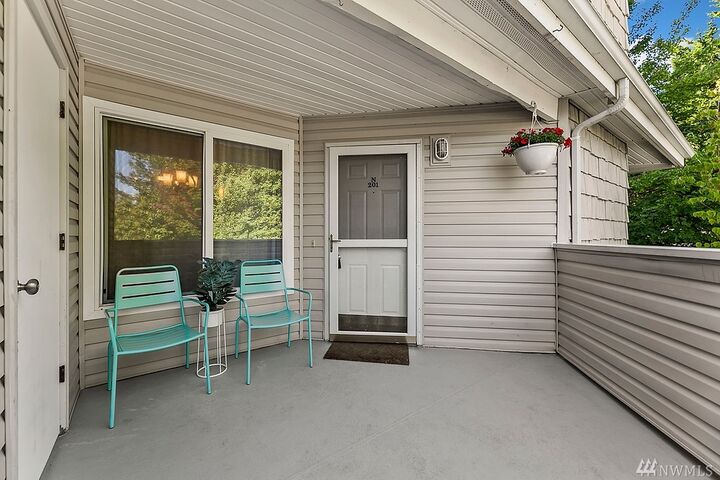 Property Photo:  9210 Market Place N201  WA 98258 