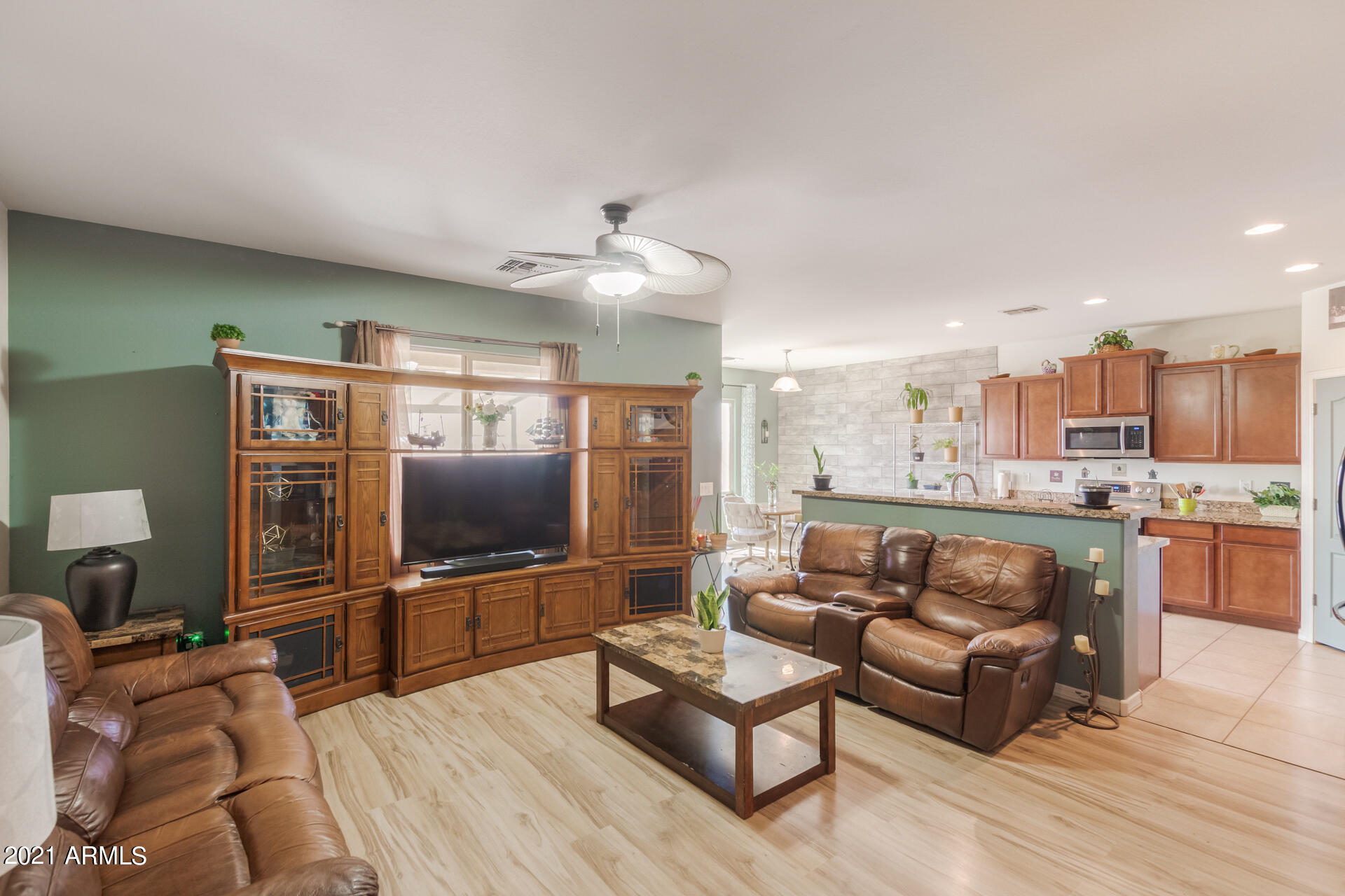 Property Photo: 25441 W Ellis Drive AZ 85326