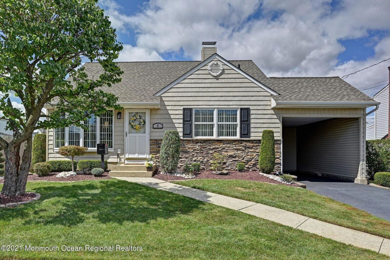 Property Photo:  5 Anderson Street  NJ 07735 