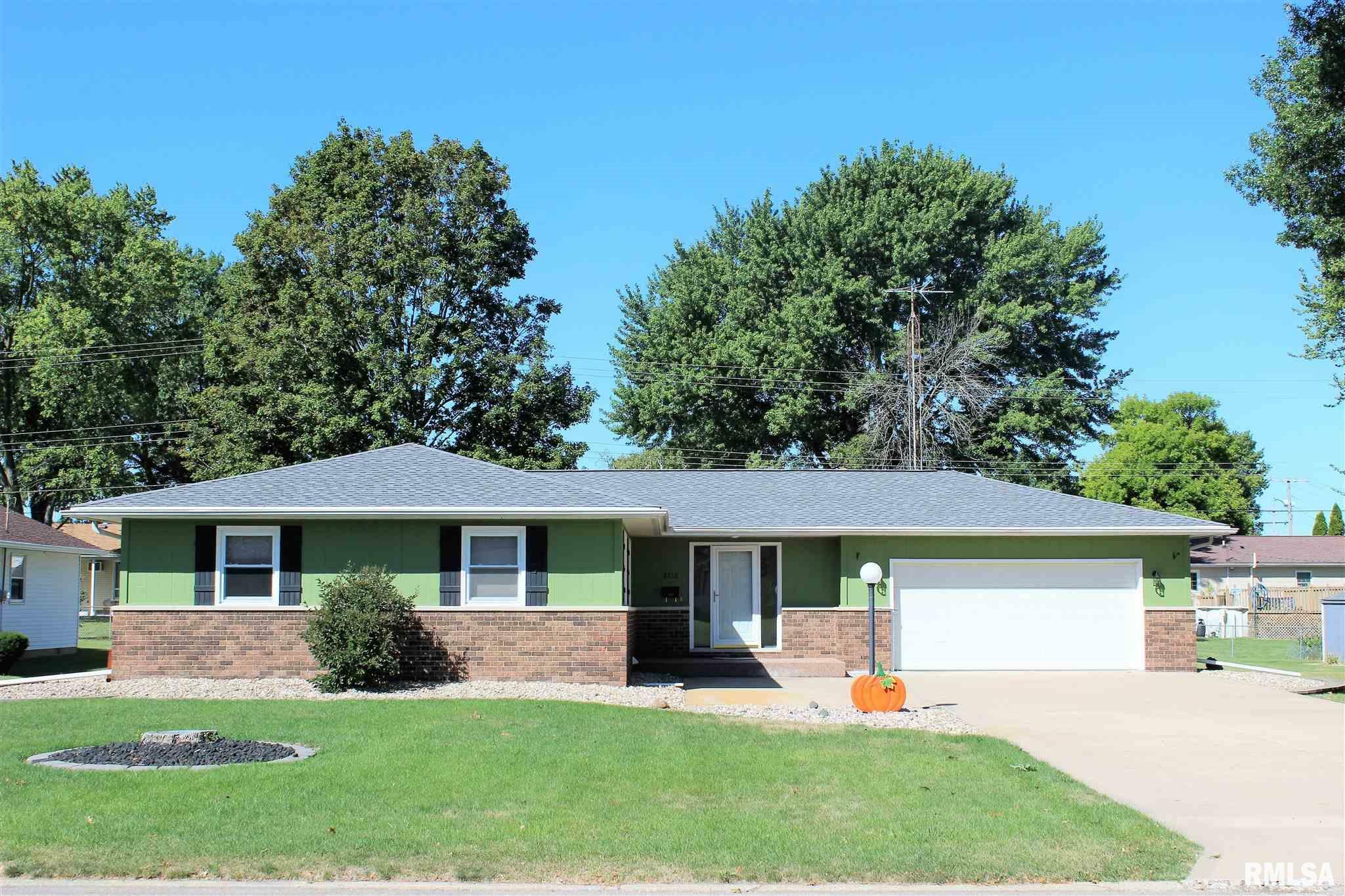 Property Photo: 2710 Montague IL 61401