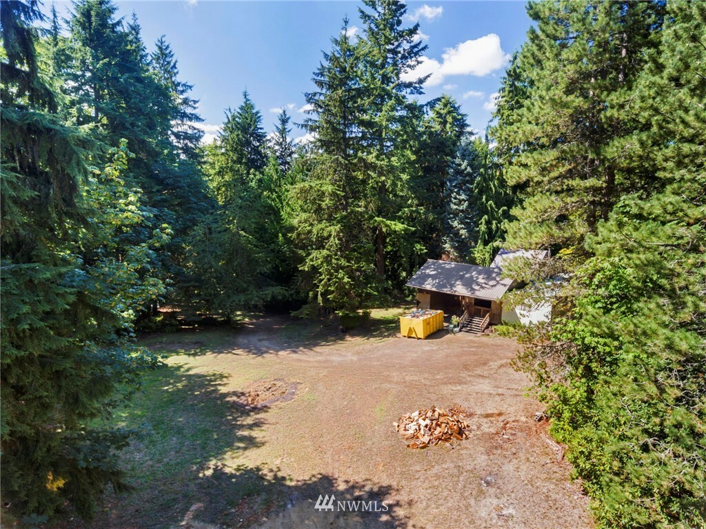Property Photo: 20427 209th Avenue SE WA 98272