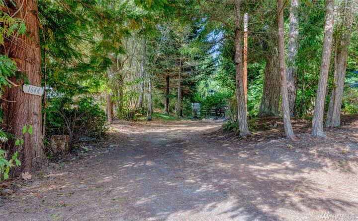 Property Photo:  1644 Aspen Dr  WA 98282 