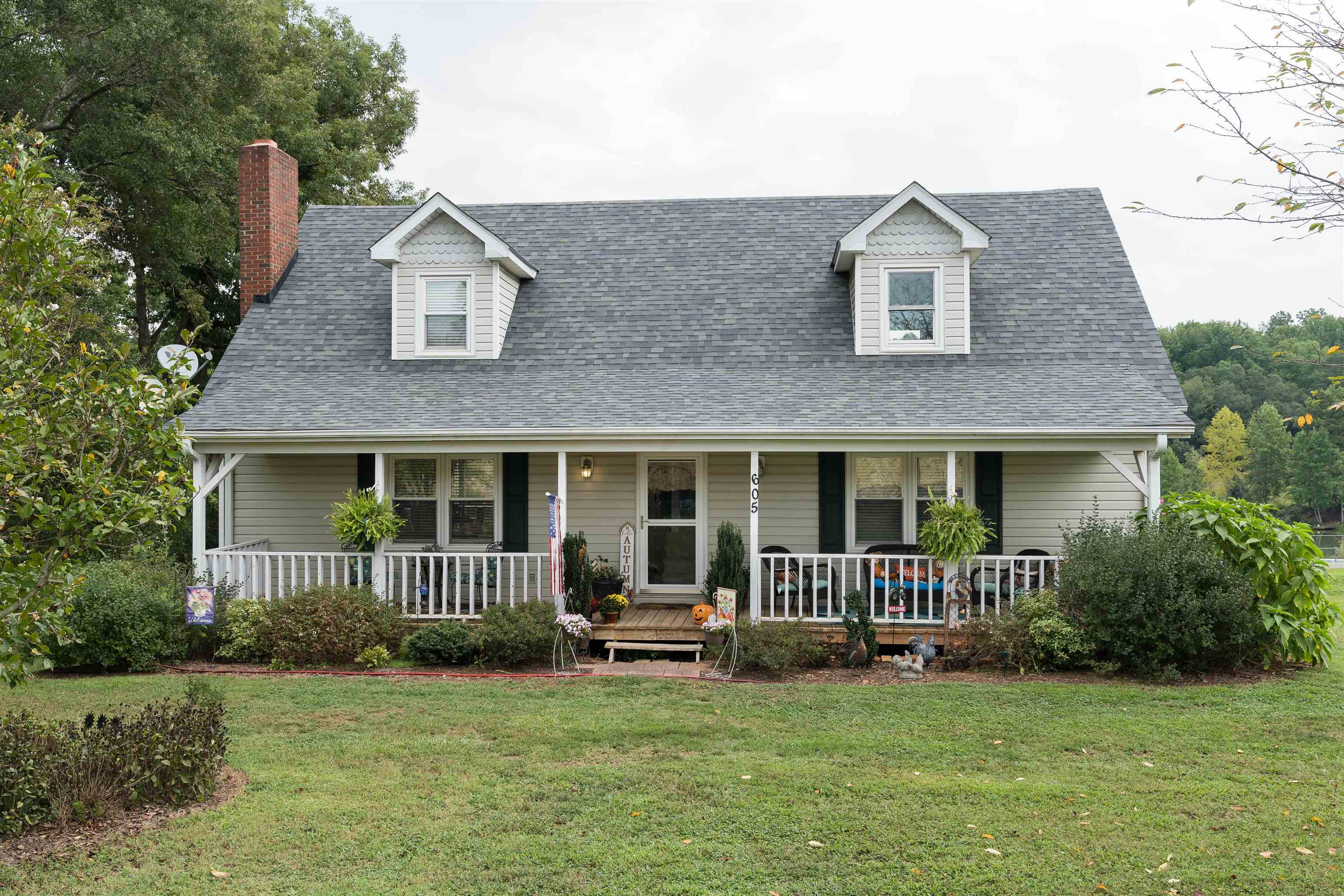 Property Photo:  605 Robinson Road  SC 29651 