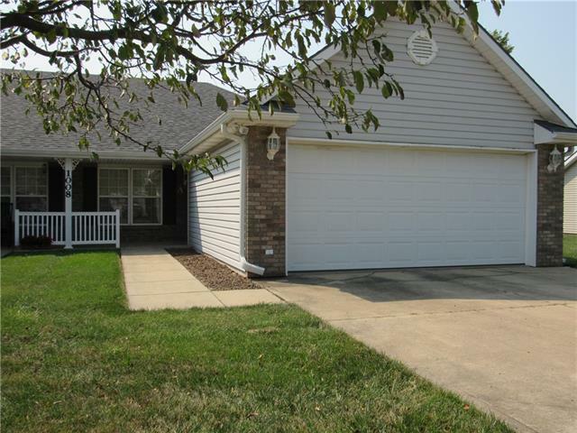 Property Photo:  1008A E Chestnut Court  MO 64485 