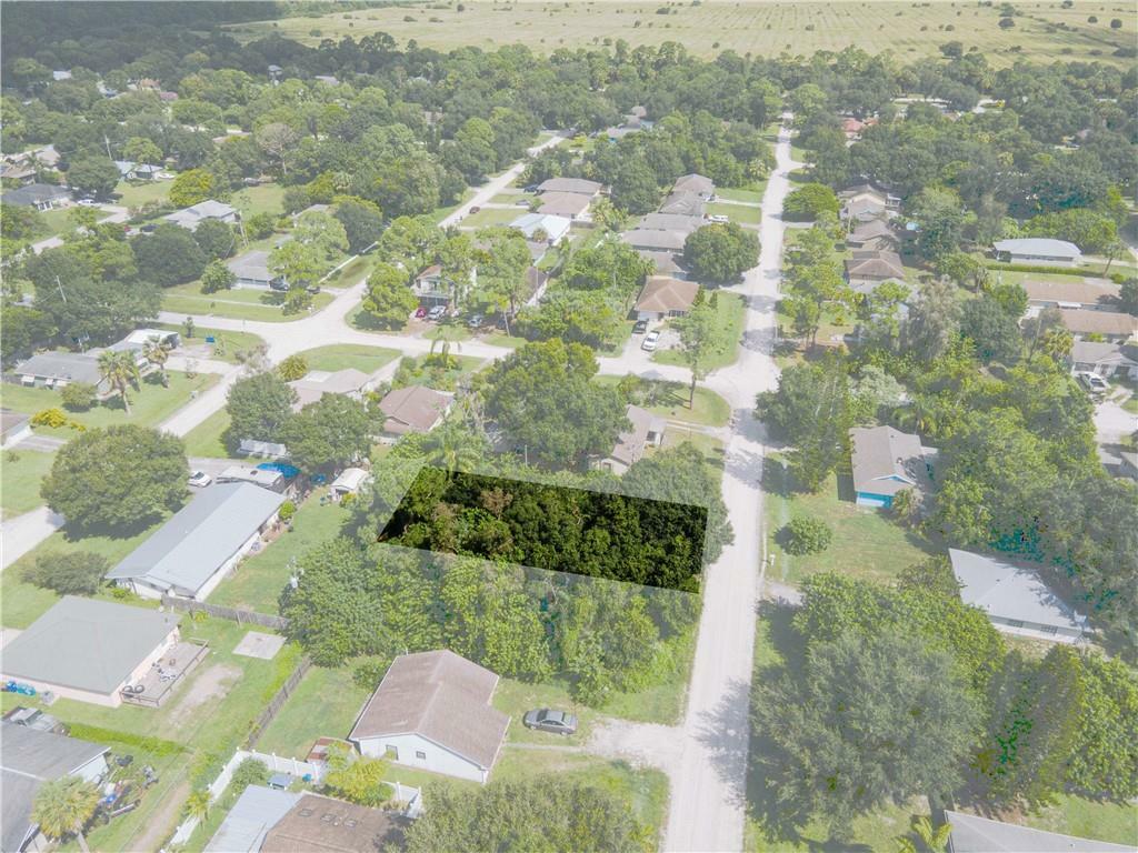 Property Photo: 2189 87th Avenue FL 32966